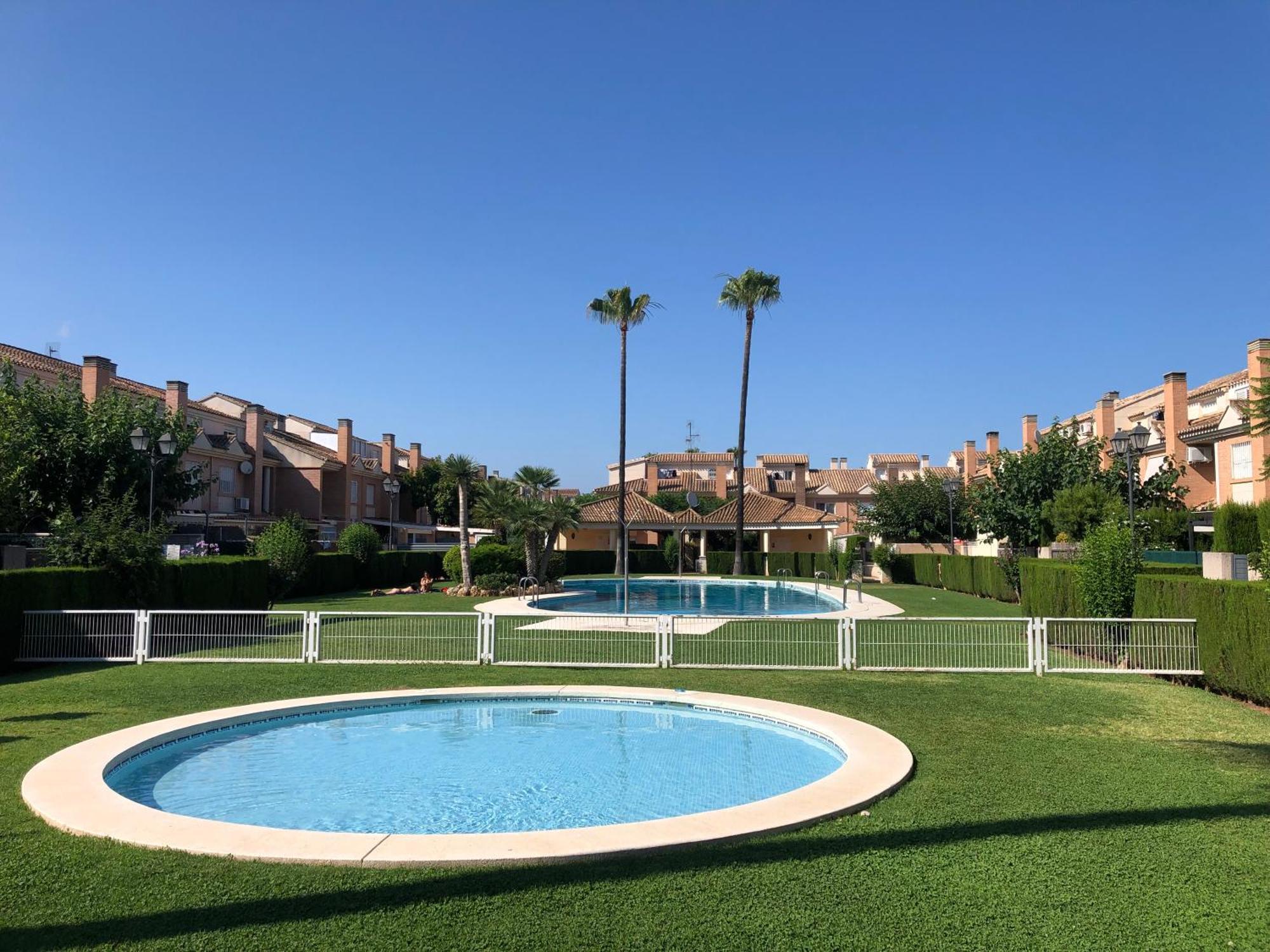 Adosado Para Familias Al Lado De La Playa, Con Piscina Castellón de la Plana Buitenkant foto